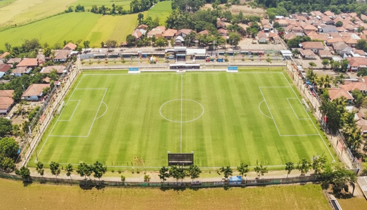 STADION SEPAKBOLA LODAYA